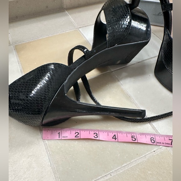 Gianni Bini platform heels - Picture 4 of 6